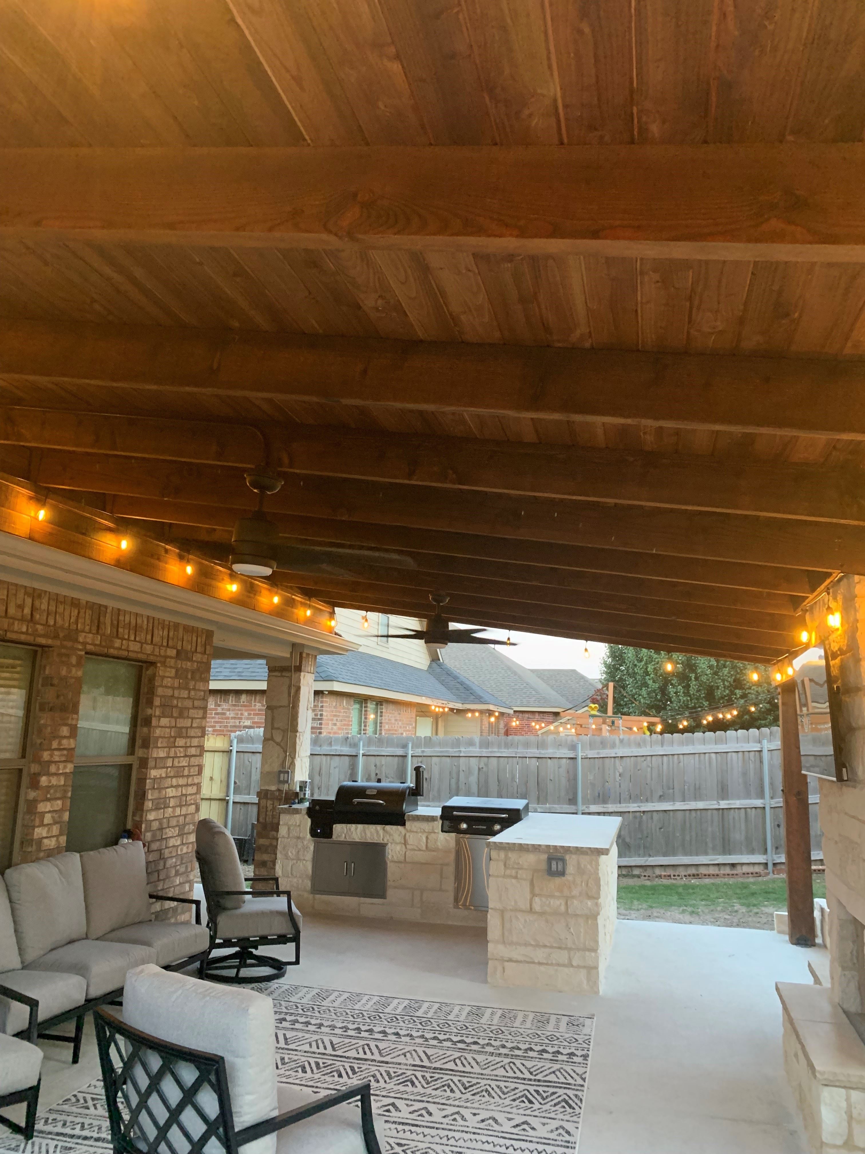 Outdoor Living w kitchen Photo